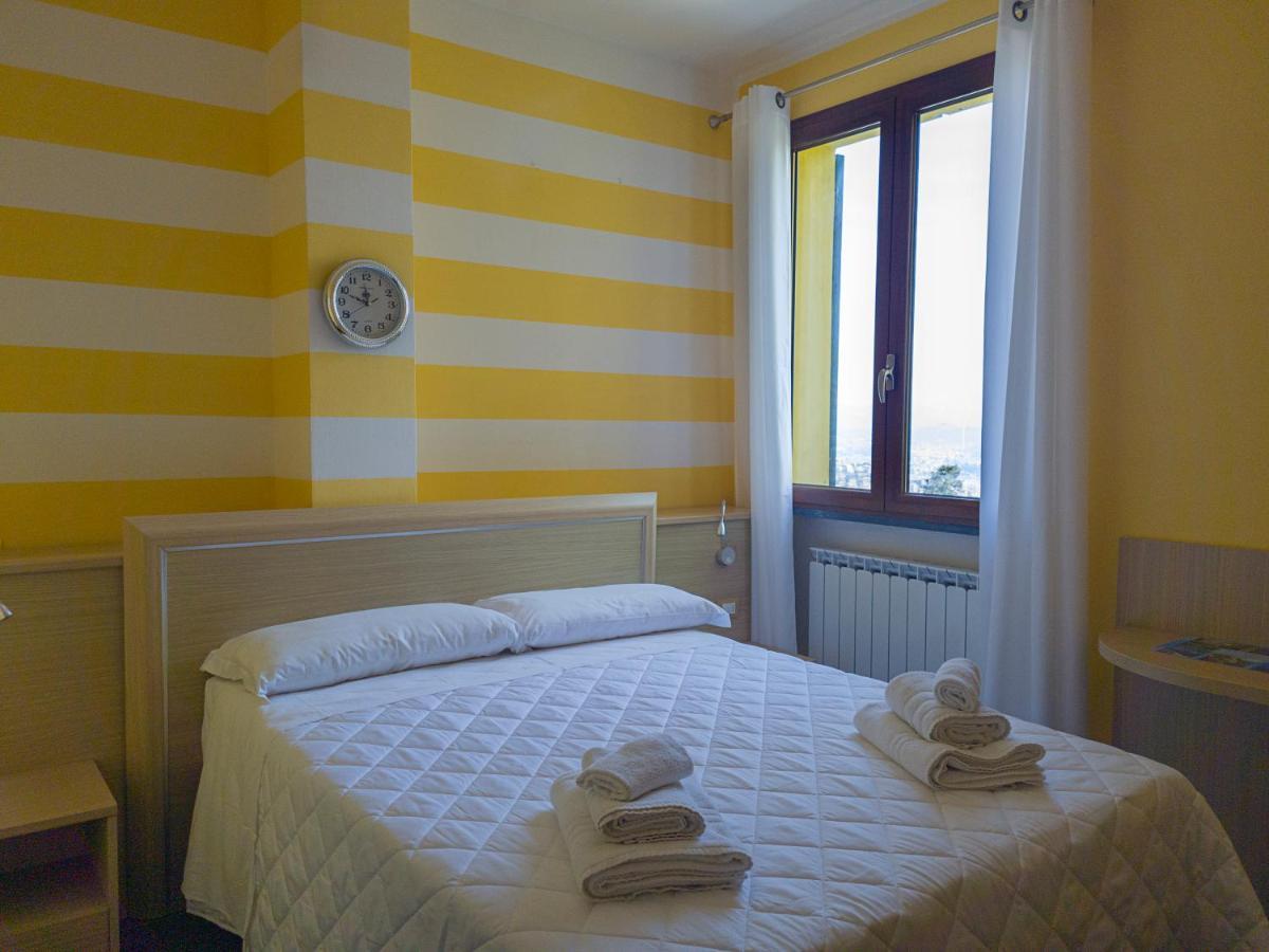 La Pietra 1 E La Pietra 2 * La Spezia